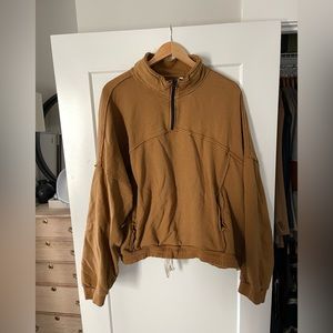 Urban outfitters half zip up size: L